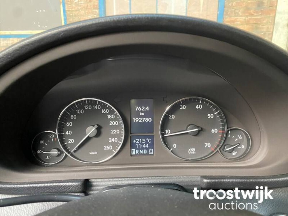 Mercedes-Benz Combi 200 K. Classic 163pk 2004, ZT-830-L