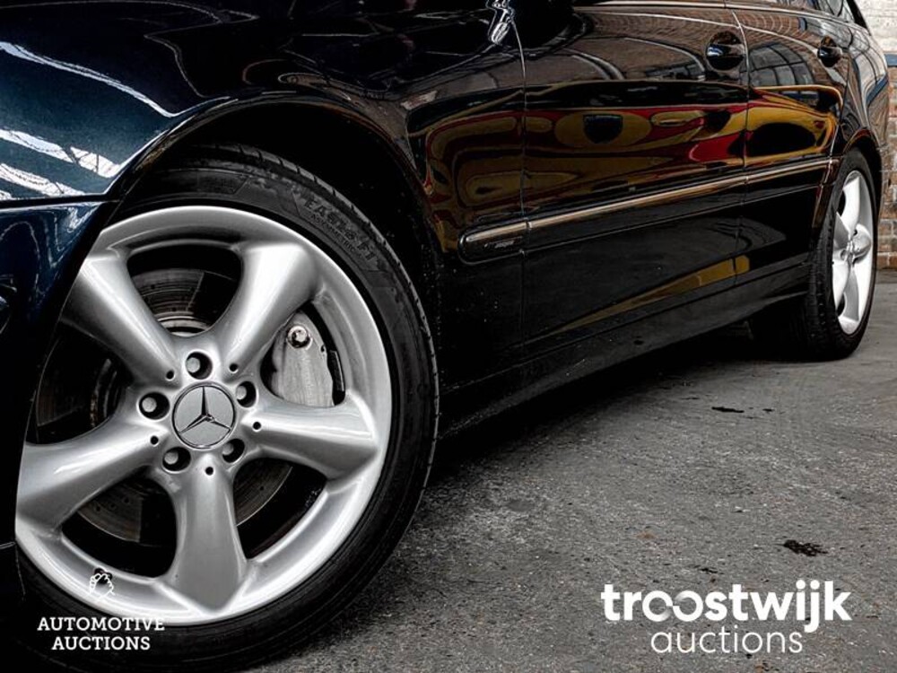 Mercedes-Benz Combi 200 K. Classic 163pk 2004, ZT-830-L