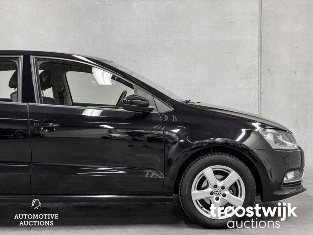 Volkswagen Polo 1.2 TSI Comfortline Facelift 90pk 2015 -Orig. NL-, 2-ZKN-18