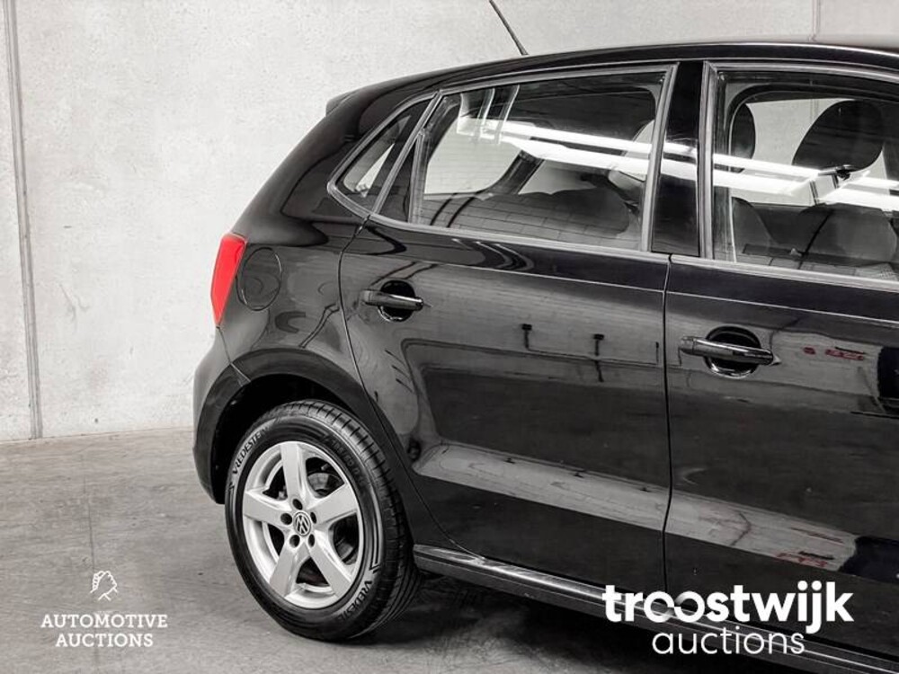 Volkswagen Polo 1.2 TSI Comfortline Facelift 90pk 2015 -Orig. NL-, 2-ZKN-18