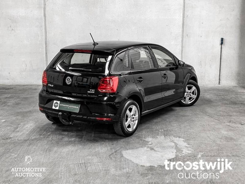 Volkswagen Polo 1.2 TSI Comfortline Facelift 90pk 2015 -Orig. NL-, 2-ZKN-18
