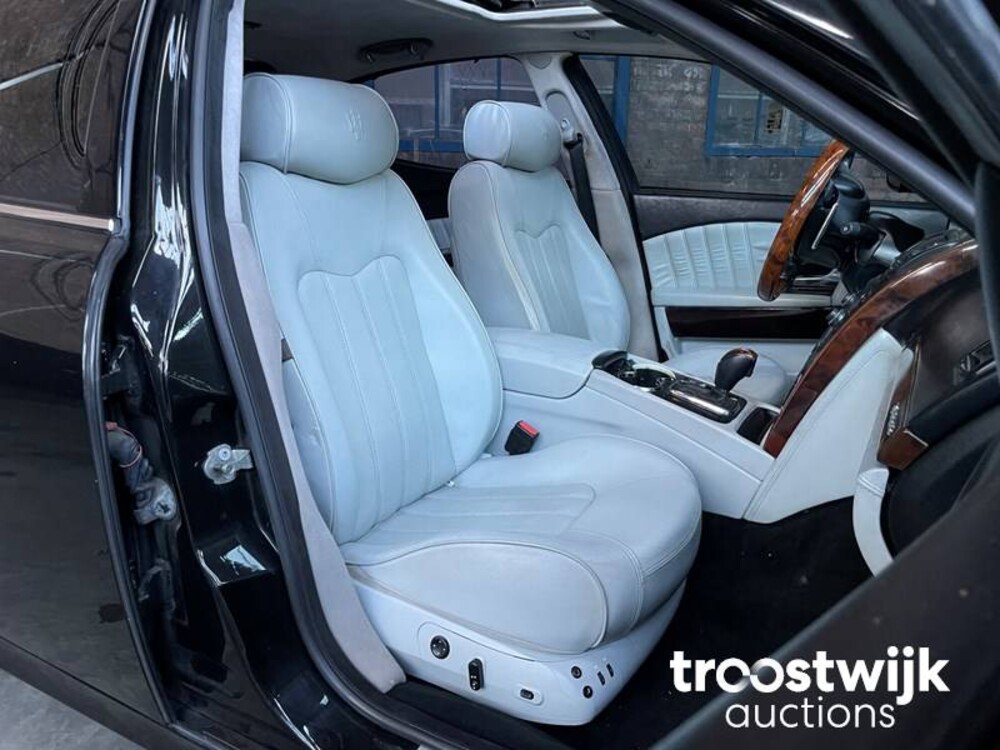 Maserati Quattroporte S 4.7 V8 430pk 2009