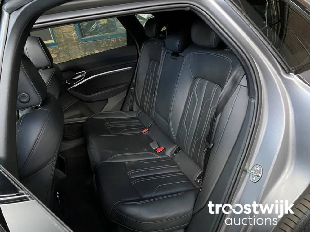 Audi e-tron 55 Quattro Edition-One advanced 95 kWh 360pk 2019 -Orig. NL-, G-489-BX