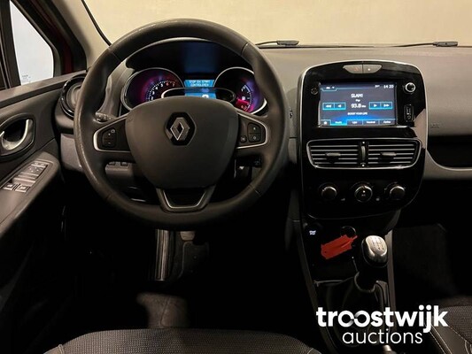 Renault Clio TCe Zen 90pk 2017 -Orig. NL-, PG-557-D