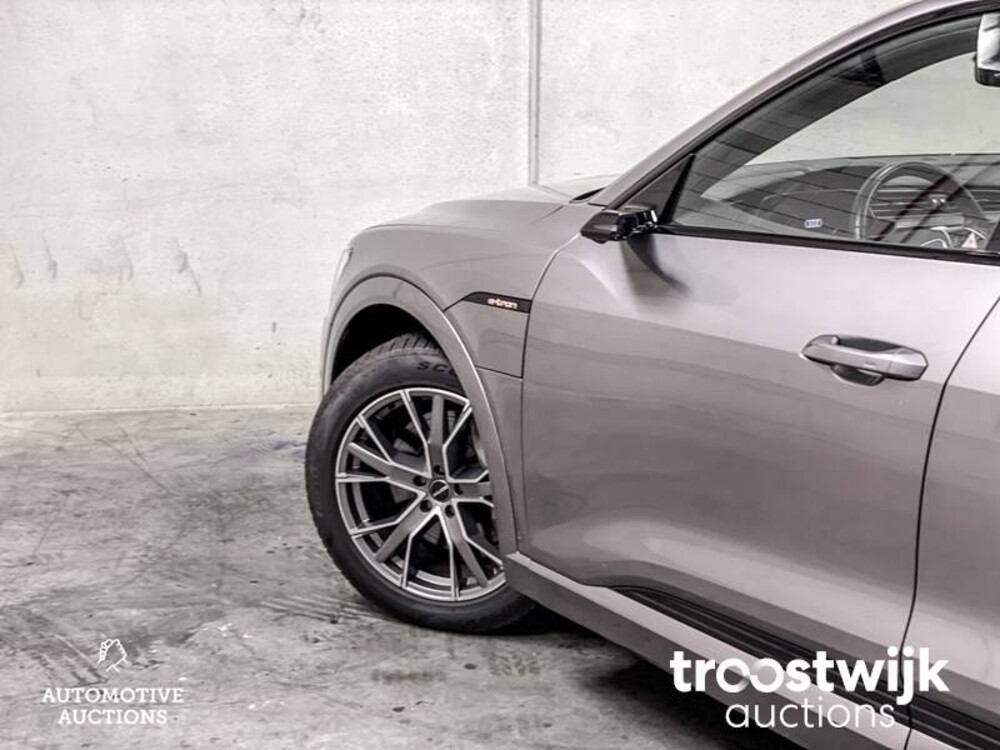 Audi e-tron 55 Quattro Advanced 95 kWh Sport 360pk 2019 -Orig. NL-, G-415-TB