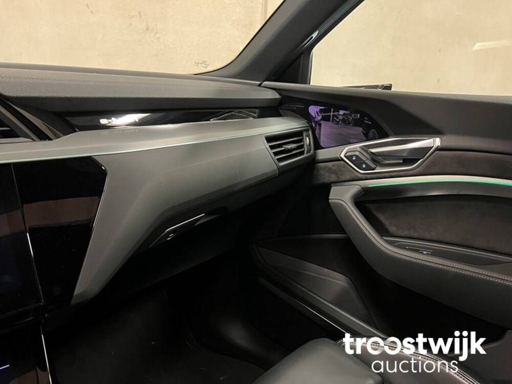 Audi e-tron 55 Quattro Advanced 95 kWh Sport 360pk 2019 -Orig. NL-, G-415-TB