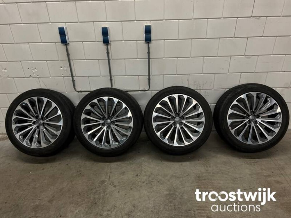 Audi e-tron 55 Quattro Advanced 95 kWh Sport 360pk 2019 -Orig. NL-, G-415-TB