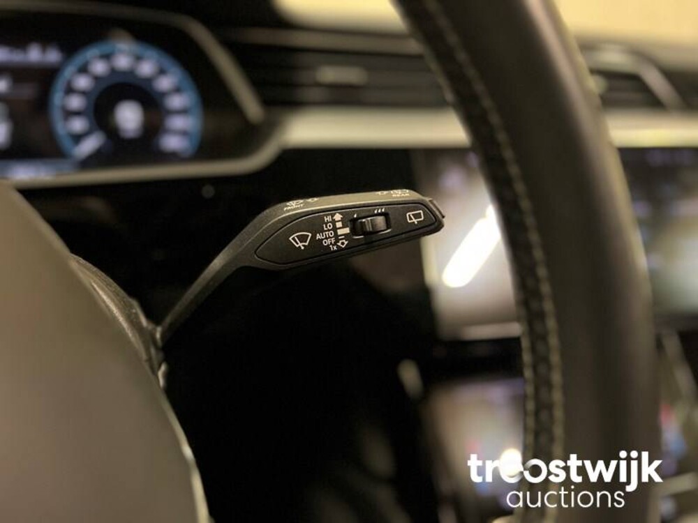 Audi e-tron 55 Quattro Advanced 95 kWh Sport 360pk 2019 -Orig. NL-, G-415-TB
