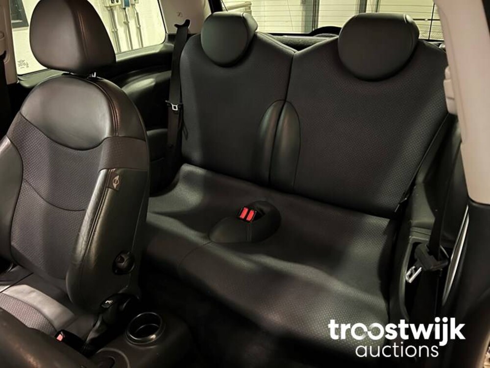 Mini Mini Cooper S 163pk 2004 -Orig. NL-, ZL-712-J