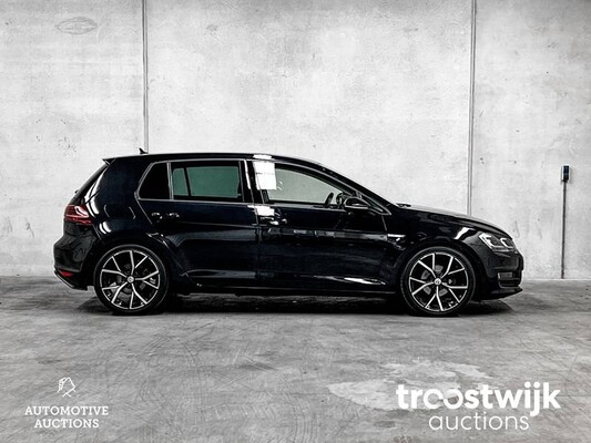 Volkswagen Golf 7 TSI Highline Cup Edition 105pk 2014, G-905-JT