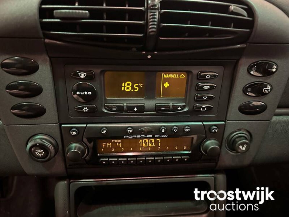 Porsche 911 Carrera Coupe 3.4 300pk 1999, R-223-PB