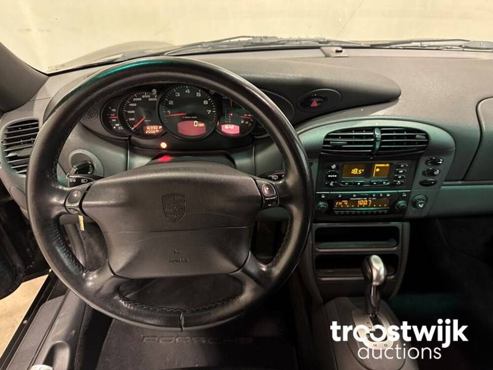 Porsche 911 Carrera Coupe 3.4 300pk 1999, R-223-PB