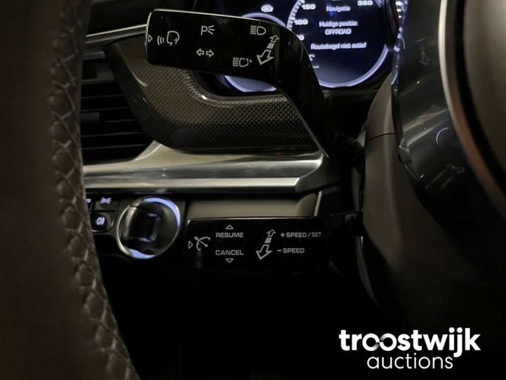Porsche Panamera Turbo 4.0 V8 Auto