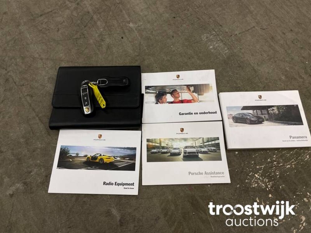 Porsche Panamera Turbo 4.0 V8 Auto