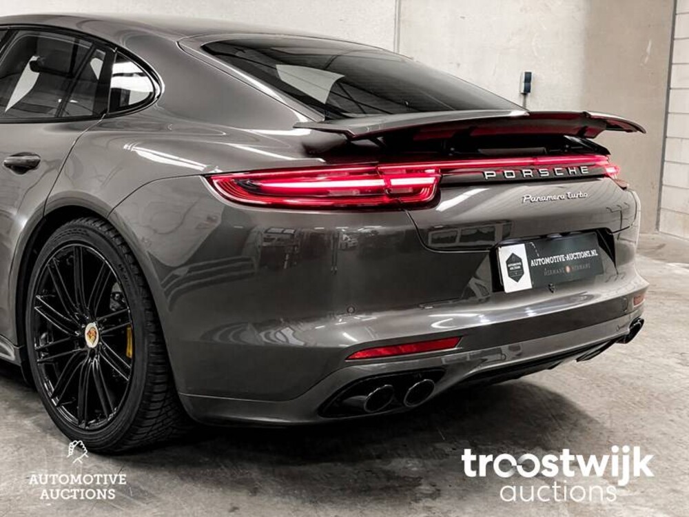 Porsche Panamera Turbo 4.0 V8 Auto