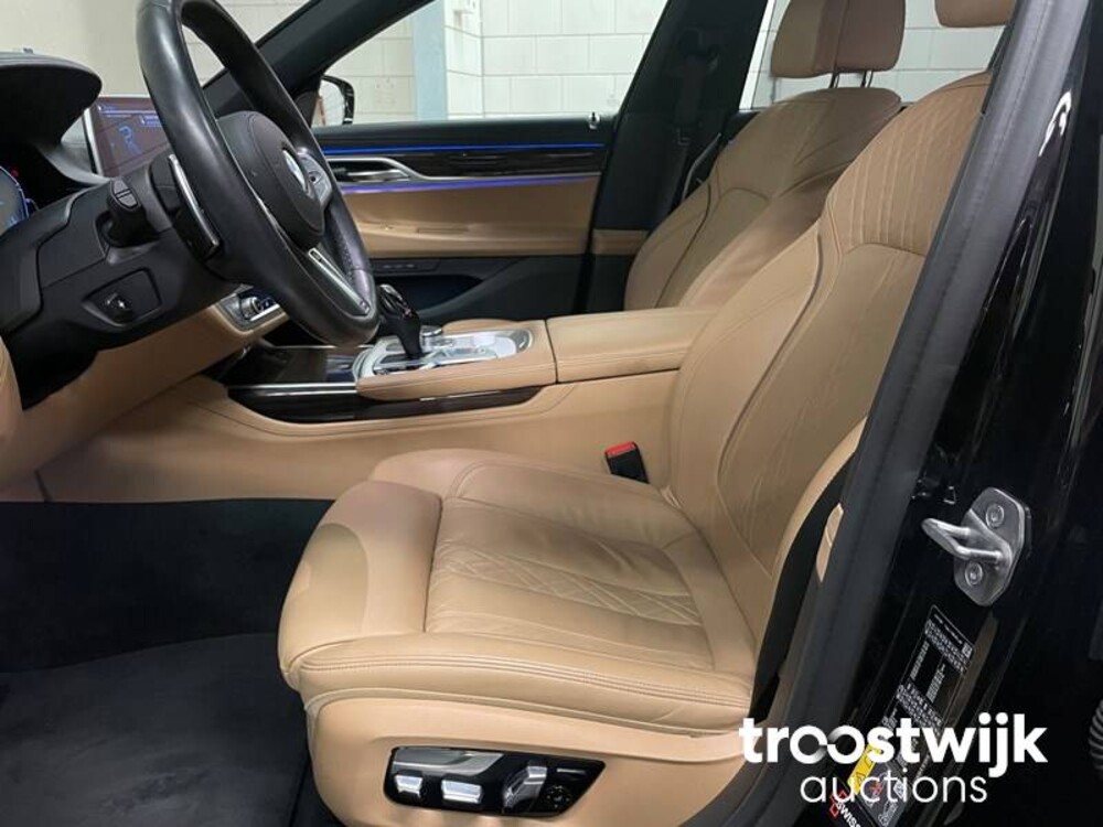 BMW 745e G11 M-sport parts Plug-In Hybride ORG-NL 394pk 2019 -Orig. NL- 7-Serie, ZR-171-V