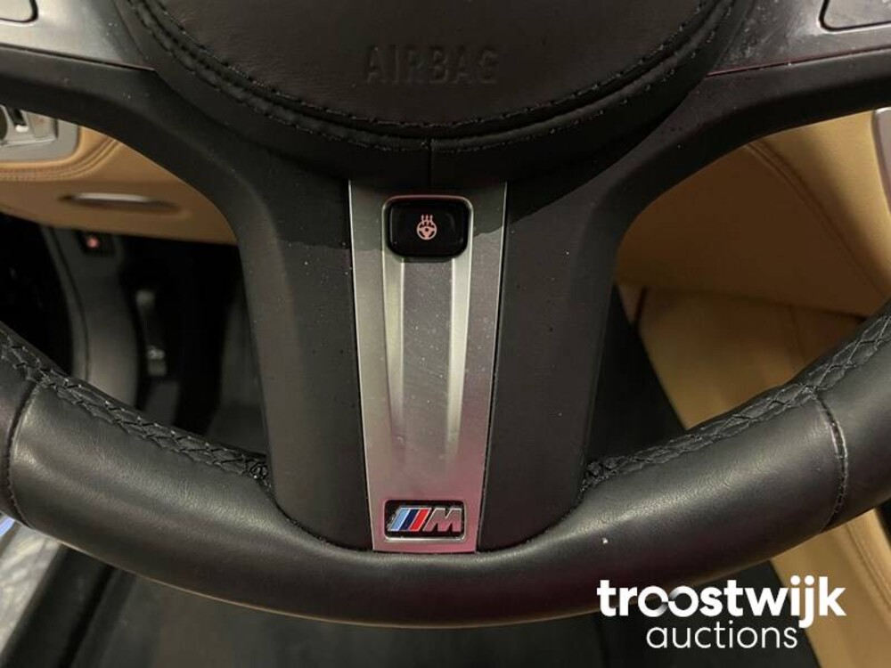 BMW 745e G11 M-sport parts Plug-In Hybride ORG-NL 394pk 2019 -Orig. NL- 7-Serie, ZR-171-V