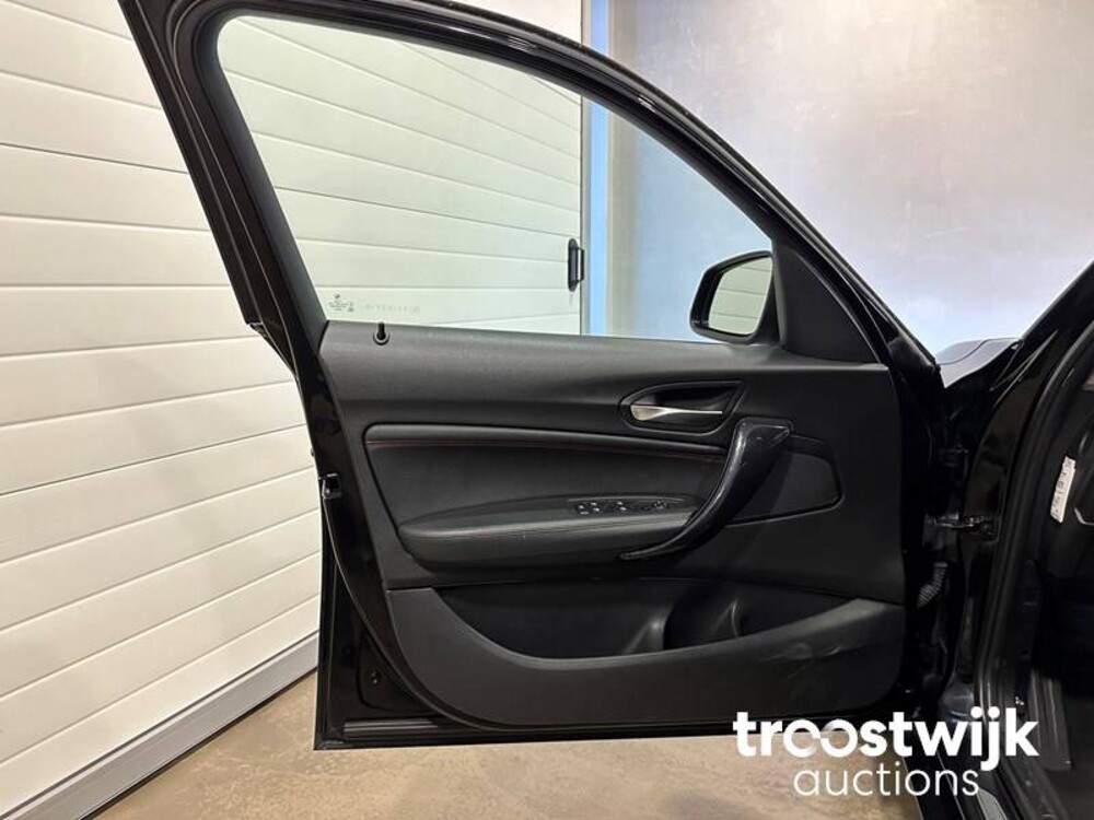 BMW 116i Sport Line Upgrade Edition 136pk 2012 -Orig.Nl-, 54-XZF-8