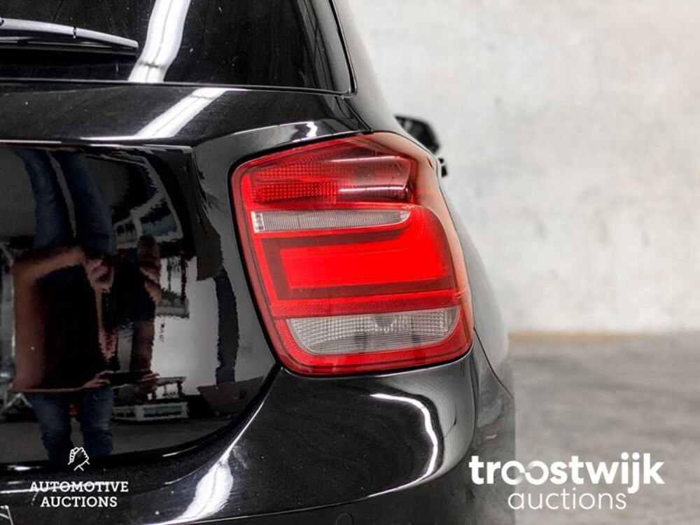 BMW 116i Sport Line Upgrade Edition 136pk 2012 -Orig.Nl-, 54-XZF-8