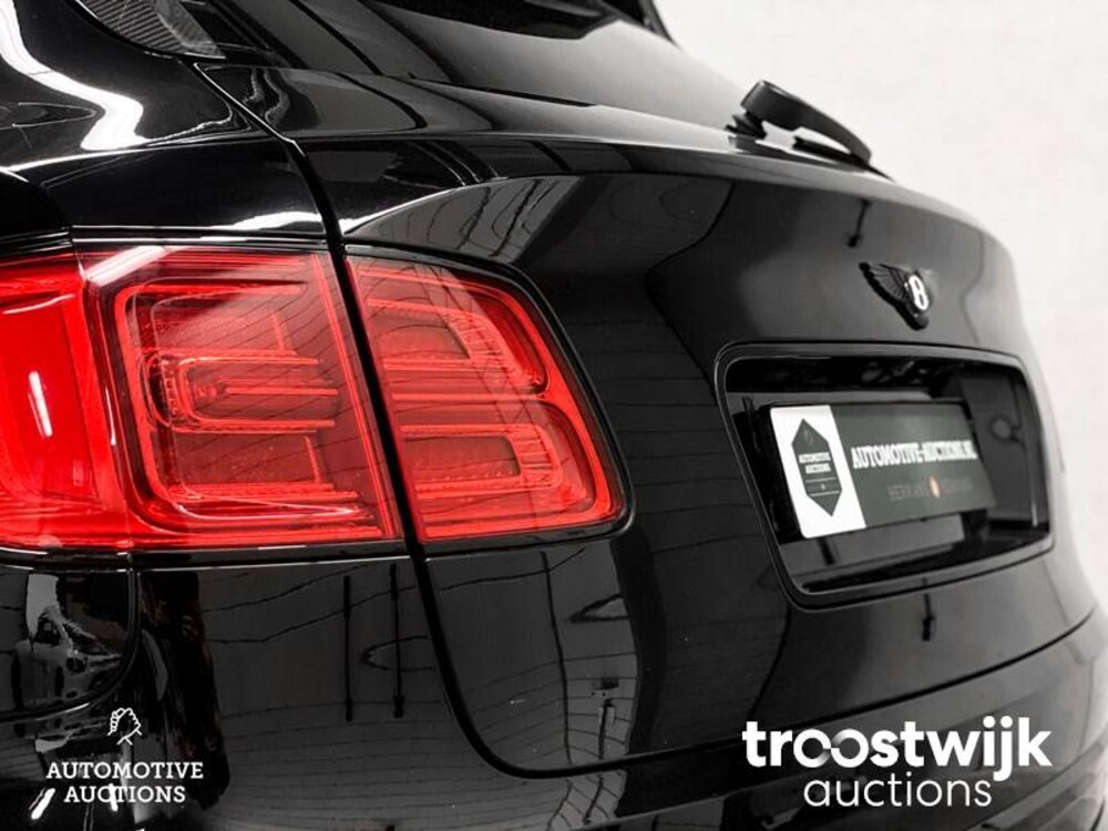Bentley Bentayga 6.0 W12 608pk 2017, G-677-VR