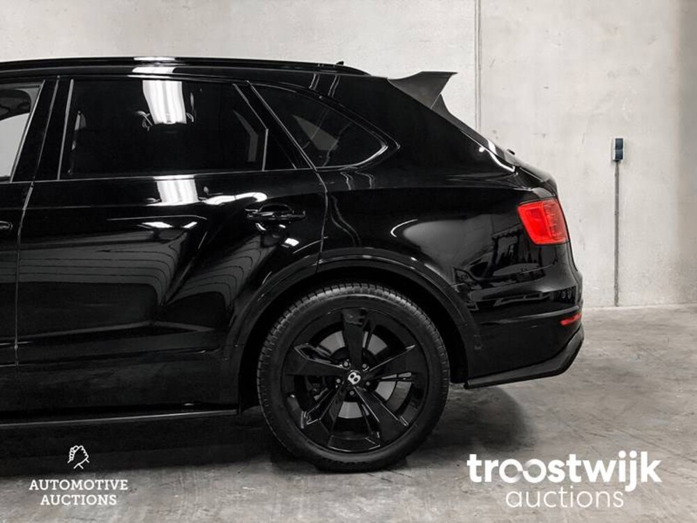 Bentley Bentayga 6.0 W12 608pk 2017, G-677-VR