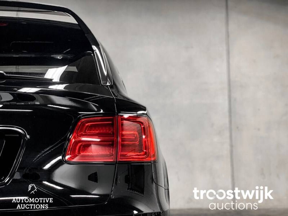 Bentley Bentayga 6.0 W12 608pk 2017, G-677-VR