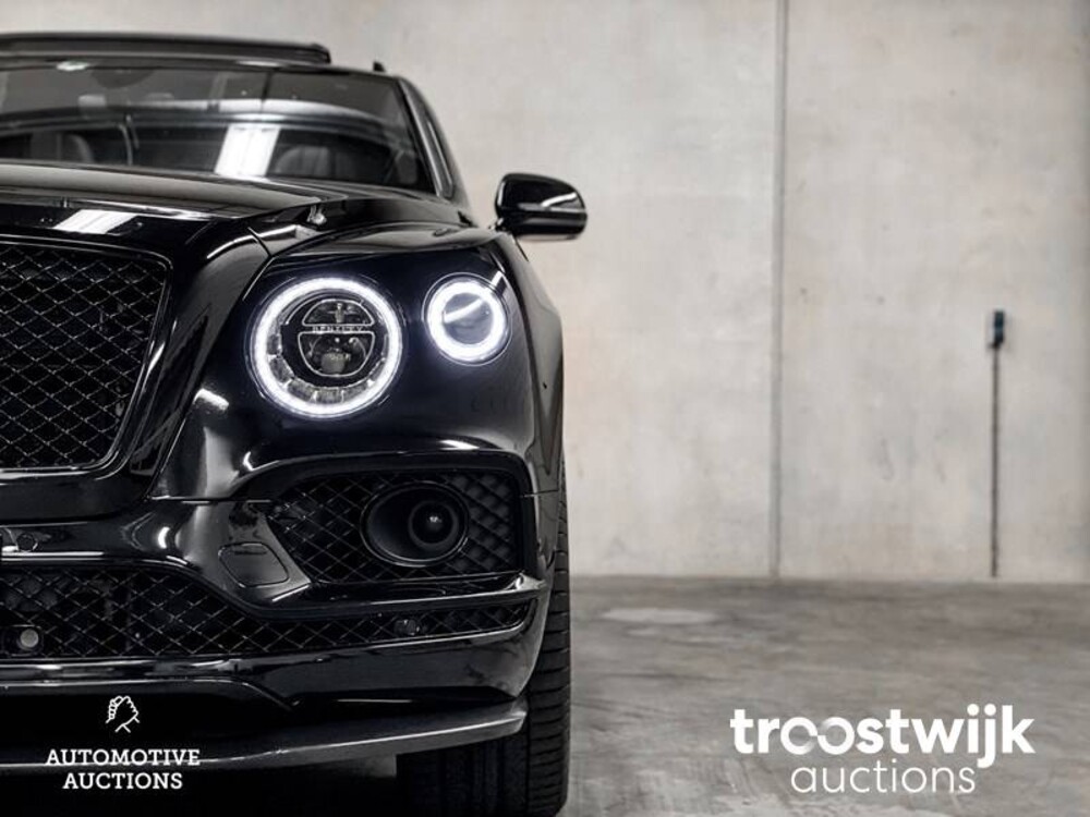 Bentley Bentayga 6.0 W12 608pk 2017, G-677-VR