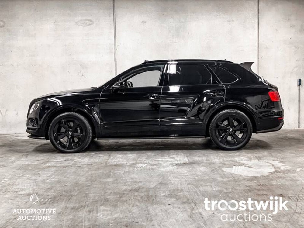 Bentley Bentayga 6.0 W12 608pk 2017, G-677-VR