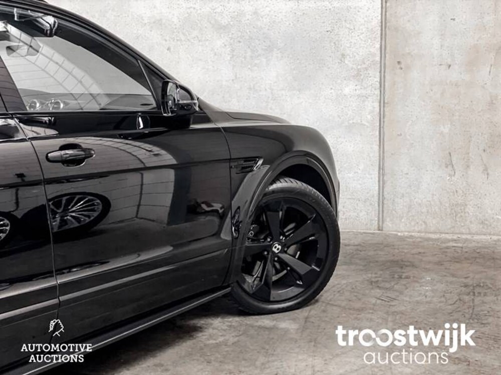Bentley Bentayga 6.0 W12 608pk 2017, G-677-VR