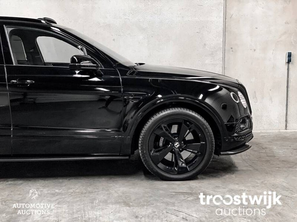 Bentley Bentayga 6.0 W12 608pk 2017, G-677-VR