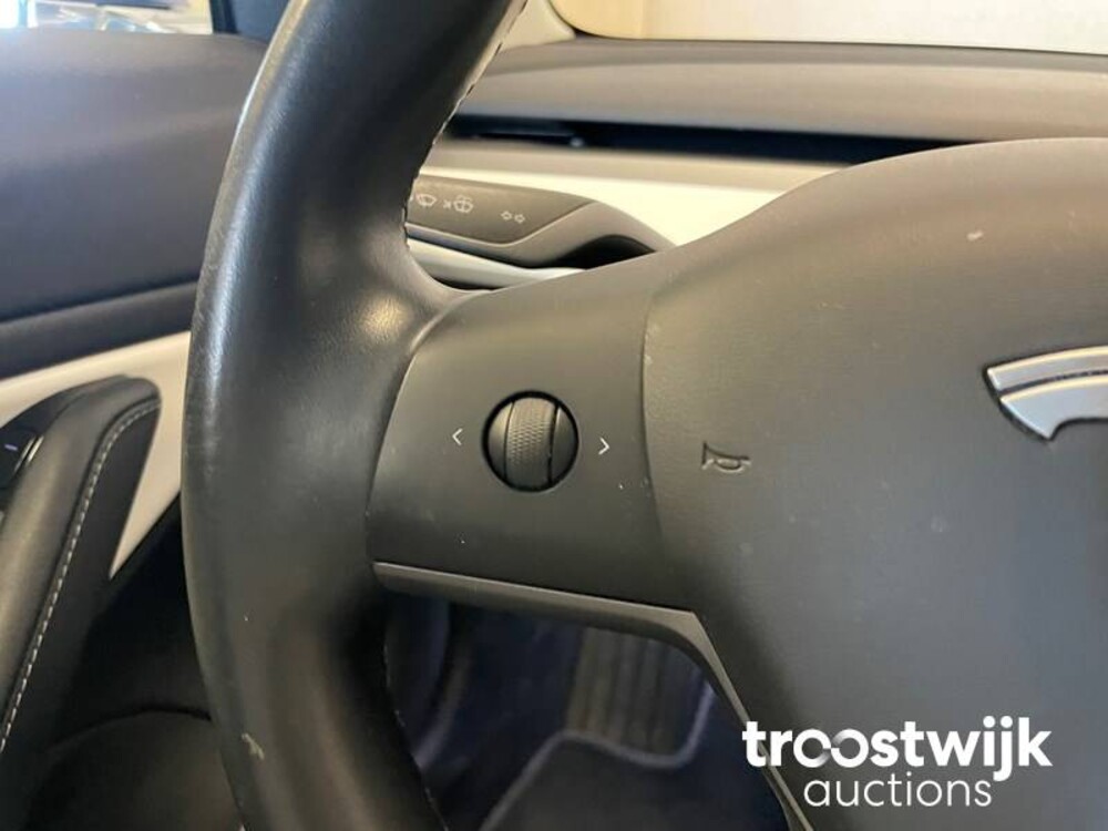 Tesla Model 3 LONG RANGE Dual Motor AWD 351pk 2019 -Orig. NL-, ZL-048-B