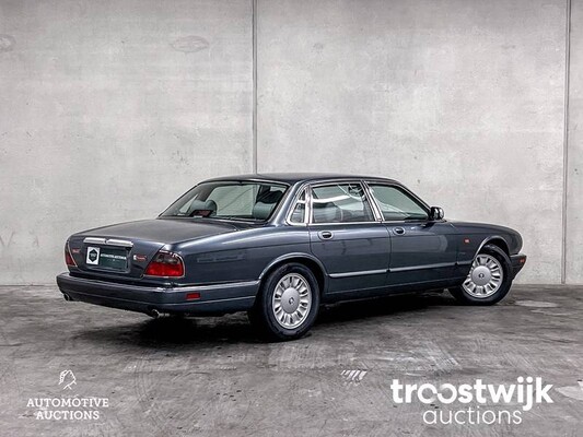 Jaguar Sovereign 4.0 241pk 1996, KF-887-F