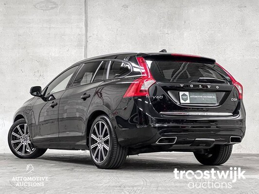 Volvo V60 2.4 D5 Twin Engine Plug-in Hybrid Special Edition 190pk 2016, -Orig. NL-, KZ-683-B