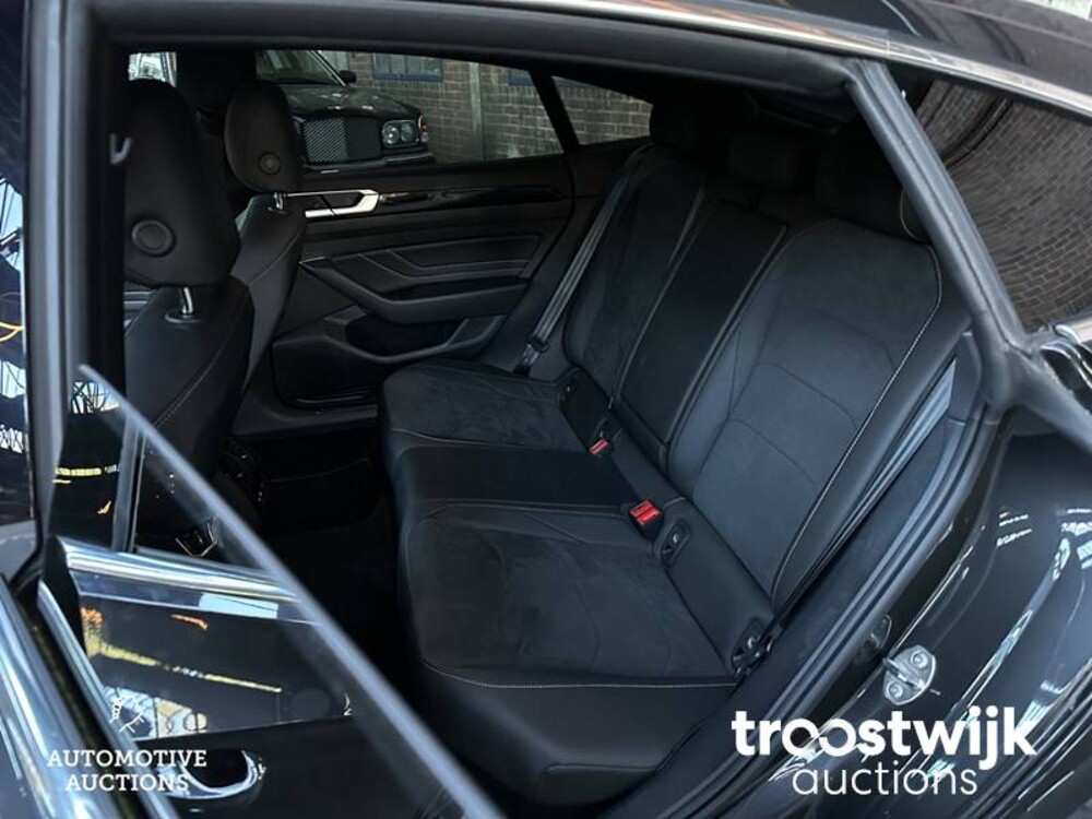 Volkswagen Arteon 1.4 TSI eHybrid R-Line Business+ 211pk 2022, S-584-XV