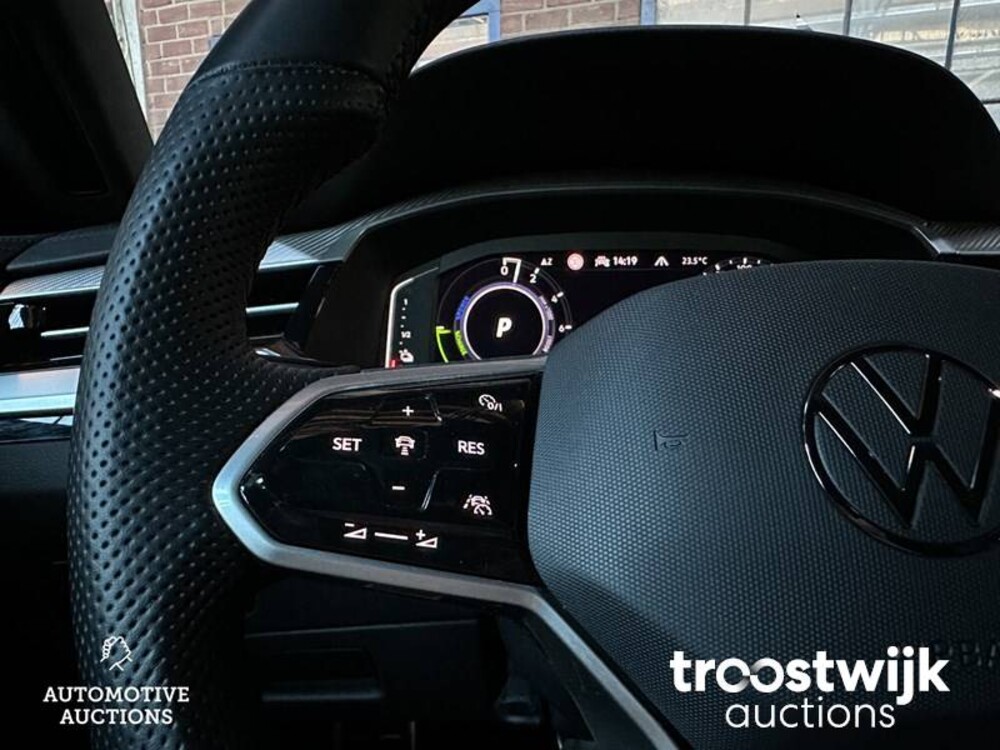 Volkswagen Arteon 1.4 TSI eHybrid R-Line Business+ 211pk 2022, S-584-XV
