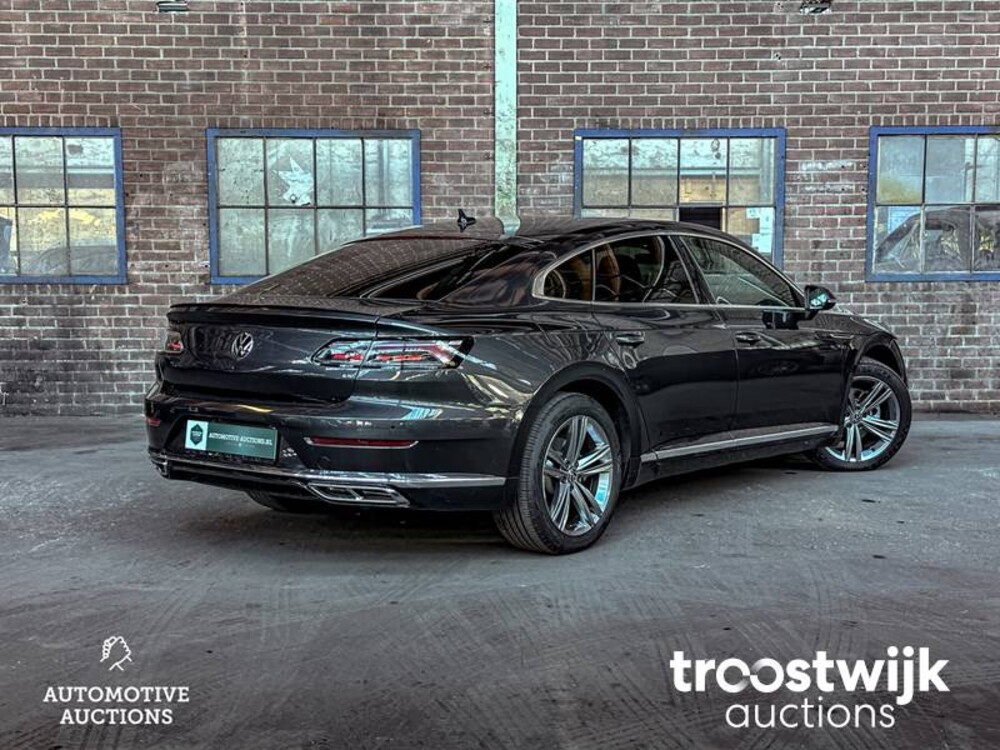 Volkswagen Arteon 1.4 TSI eHybrid R-Line Business+ 211pk 2022, S-584-XV