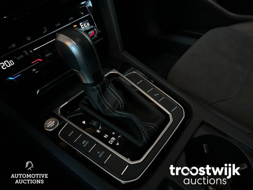 Volkswagen Arteon 1.4 TSI eHybrid R-Line Business+ 211pk 2022, S-584-XV