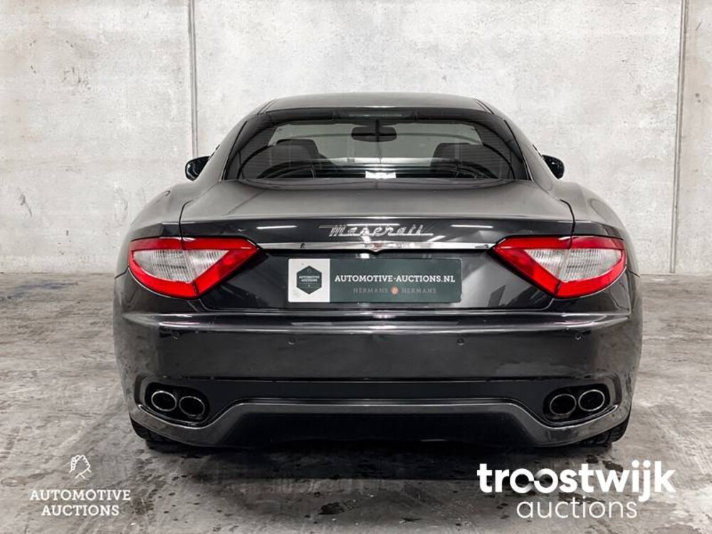 Maserati Granturismo 4.2 405pk 2013