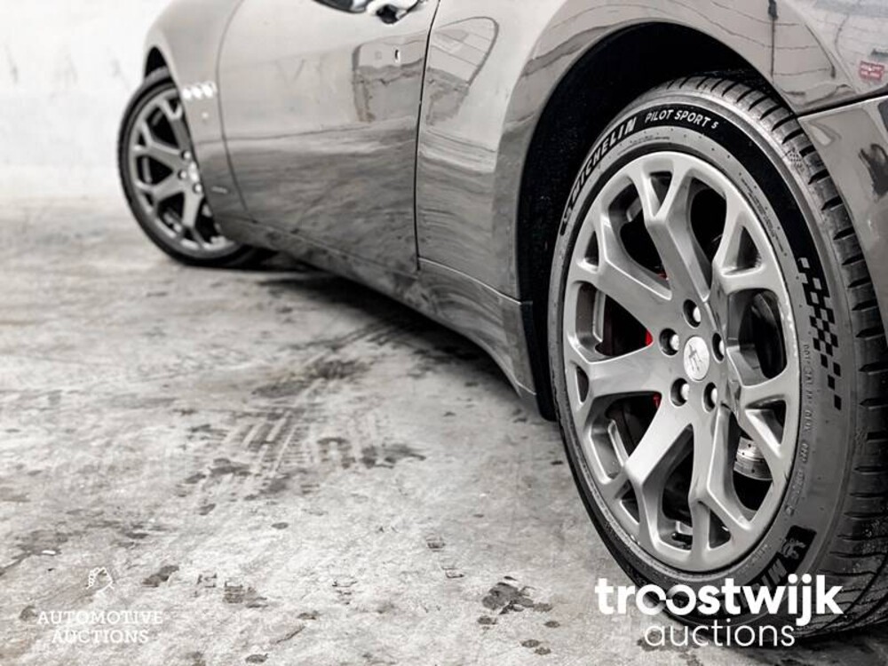 Maserati Granturismo 4.2 405pk 2013