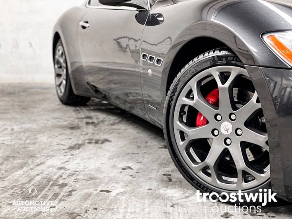 Maserati Granturismo 4.2 405pk 2013