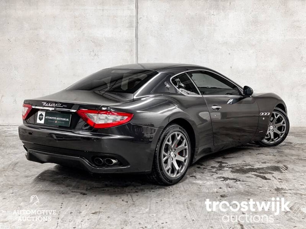 Maserati Granturismo 4.2 405pk 2013