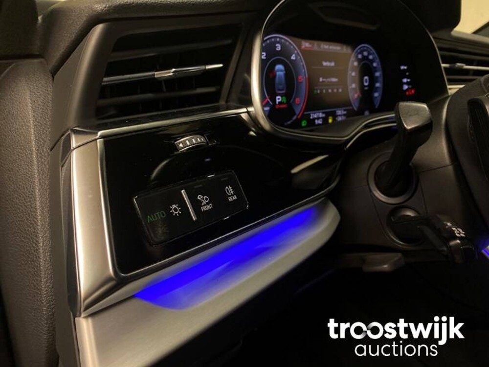 Audi Q8 50 TDI S-Line Quattro Pro Line 286pk 2019, T-583-JP