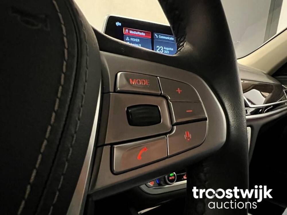 BMW 740i High Executive 326pk 2018 7-Serie, P-673-DS