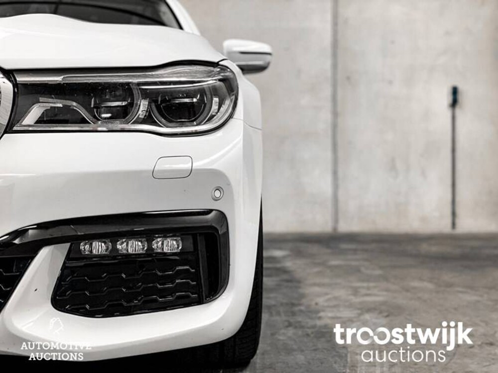 BMW 740i High Executive 326pk 2018 7-Serie, P-673-DS
