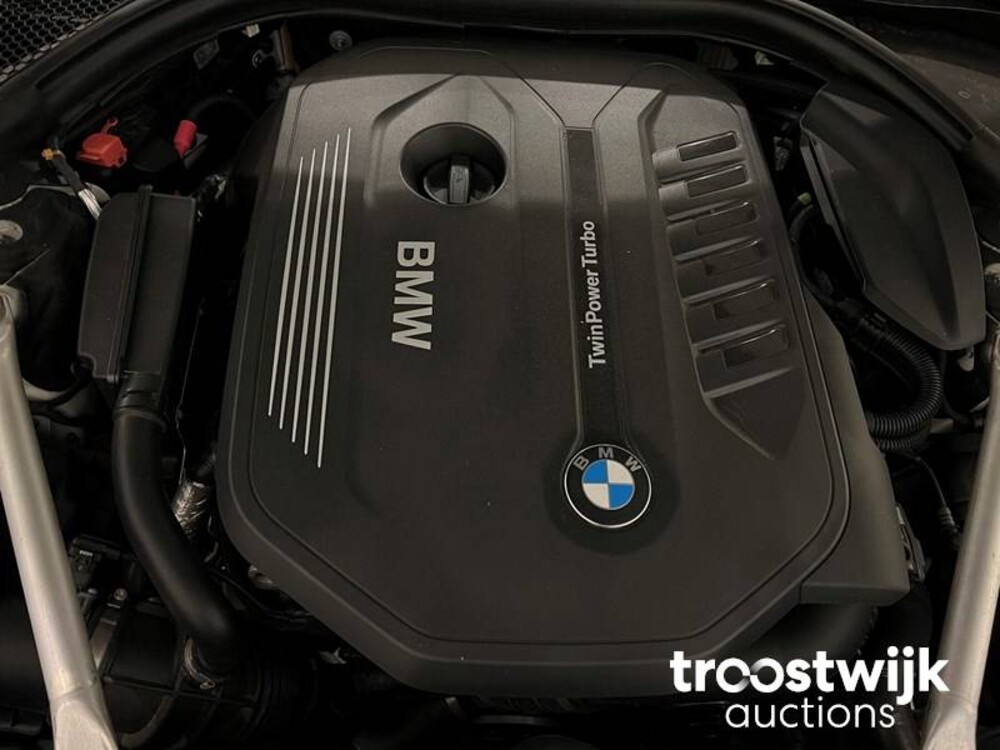 BMW 740i High Executive 326pk 2018 7-Serie, P-673-DS