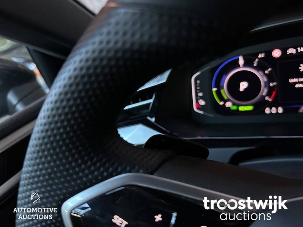 Volkswagen Arteon 1.4 TSI eHybrid R-Line Business+ 211pk 2022, S-584-XV