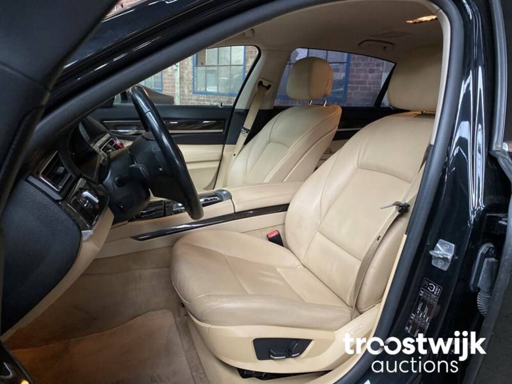 BMW 750 IL Active Hybrid 7-serie 465pk 2012