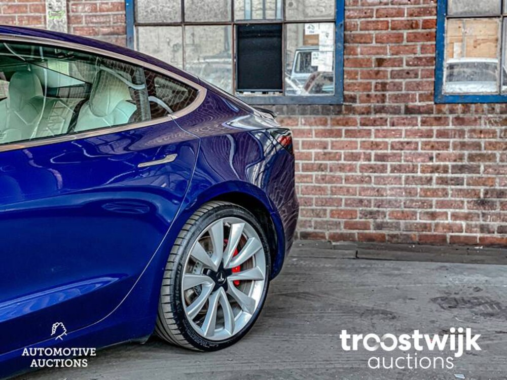 Tesla Model 3 Performance AWD Dual-Motor Dual-Motor 473pk 2019, ZL-538-T -Fabrieksgarantie-
