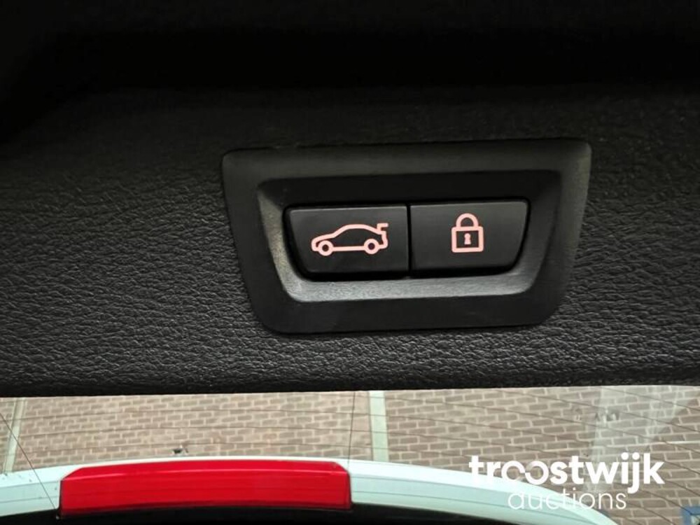 BMW X5 xDrive50i 7-Persoons 449pk 2014