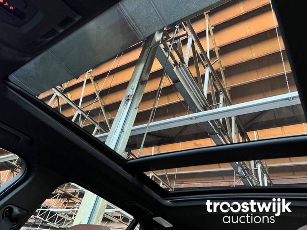 BMW X5 xDrive50i 7-Persoons 449pk 2014